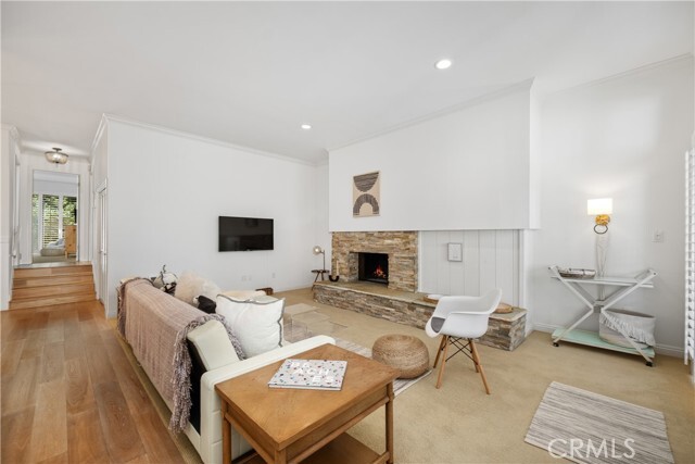 Building Photo - 2322 Palos Verdes Dr W