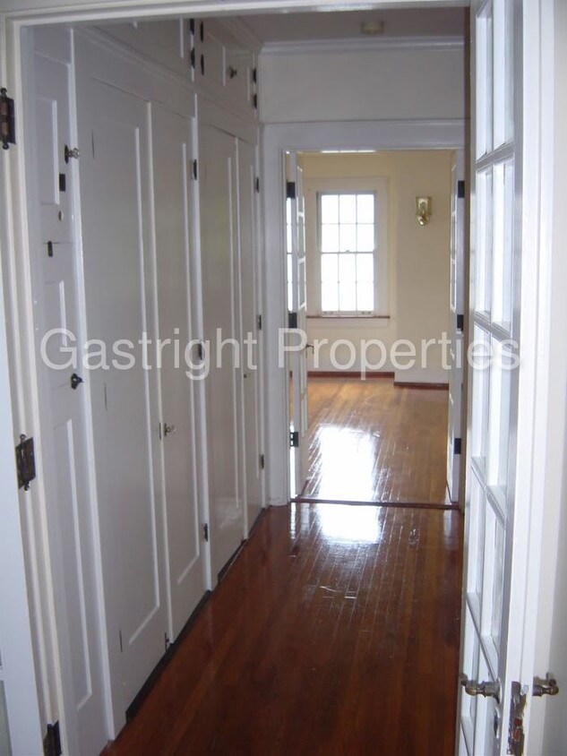Primary Photo - 131 Wallace Ave