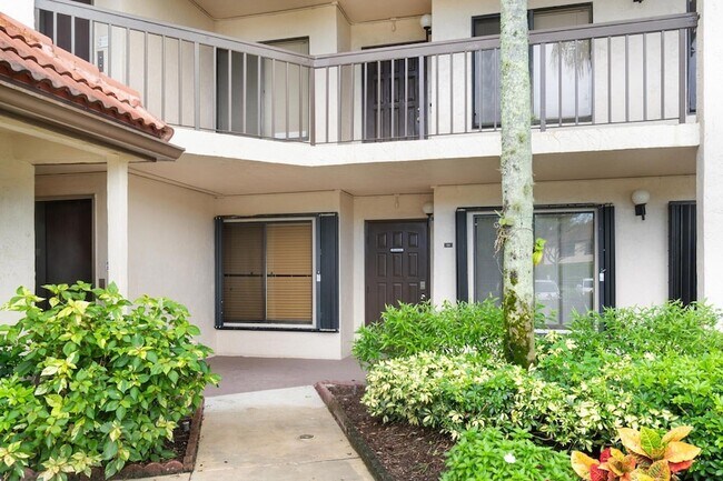 Foto del edificio - 10110 Cedar Point Blvd