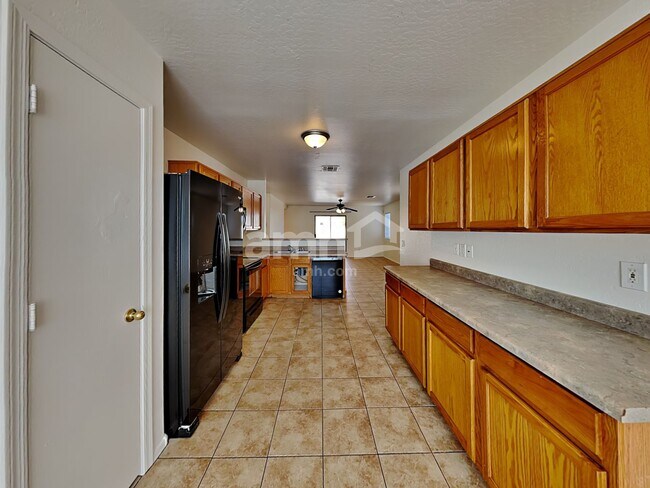 Foto del edificio - 9910 W Crown King Rd