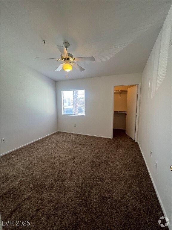 Building Photo - 950 Seven Hills Dr