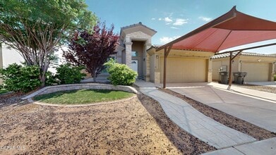 Building Photo - 13648 Samlesbury Ave