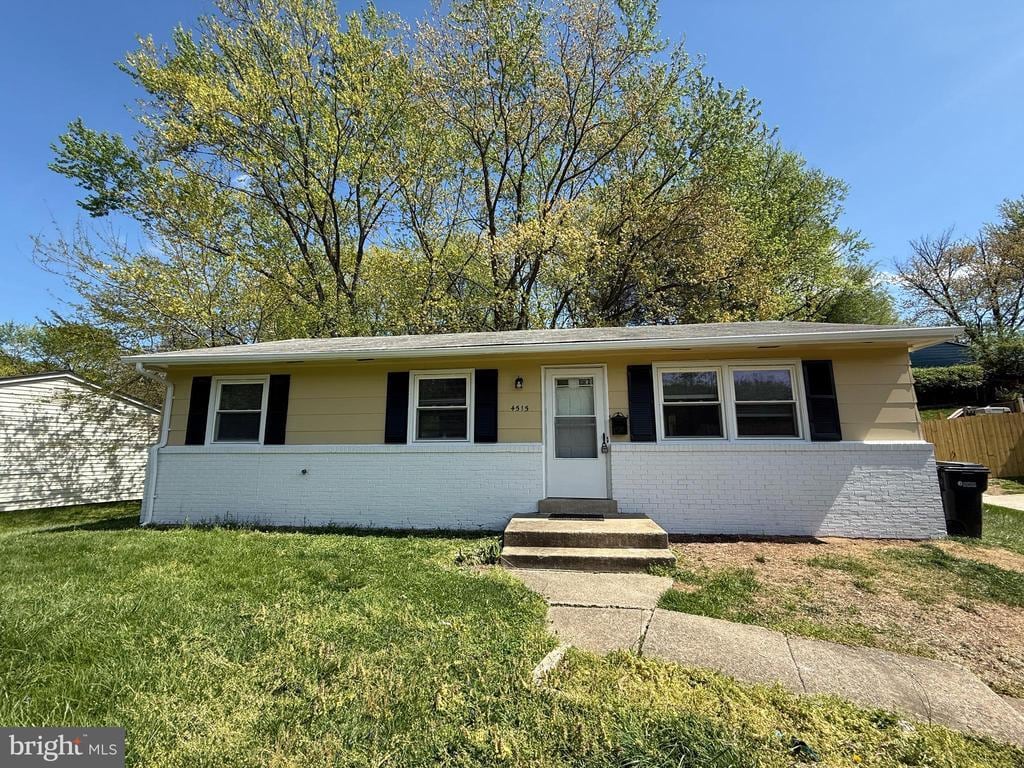 Foto del edificio - 4515 Kenwood Dr