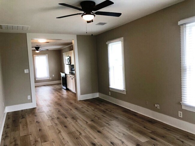 Foto del edificio - 3022 School St