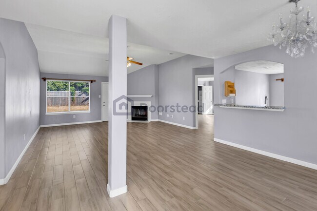 Foto del edificio - 8702 Diamond Lake Ct