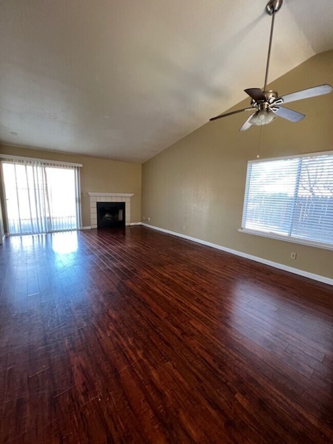 Foto del edificio - Beautiful spacious home