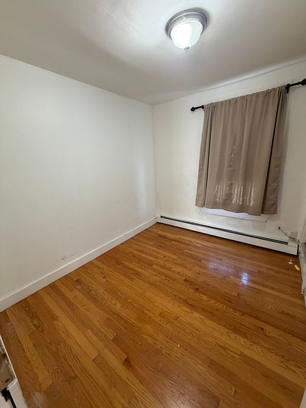 Building Photo - 10 Neptune St Ct