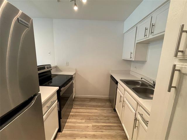 Foto del edificio - 4717 Columbia Ave