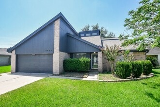 Building Photo - 2430 Long Reach Dr