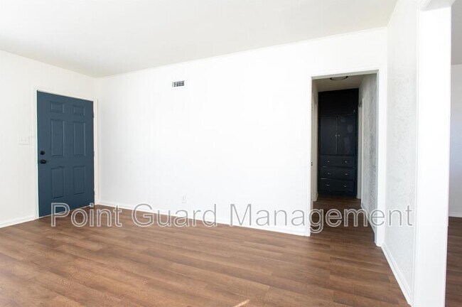 Building Photo - 761 Sylvan - 761S