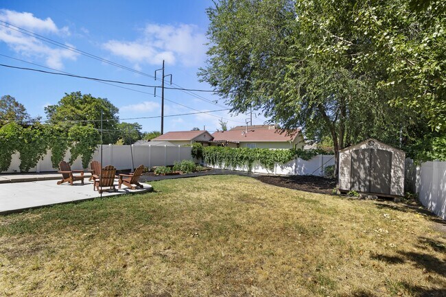 Foto del edificio - 782 W Fremont Ave