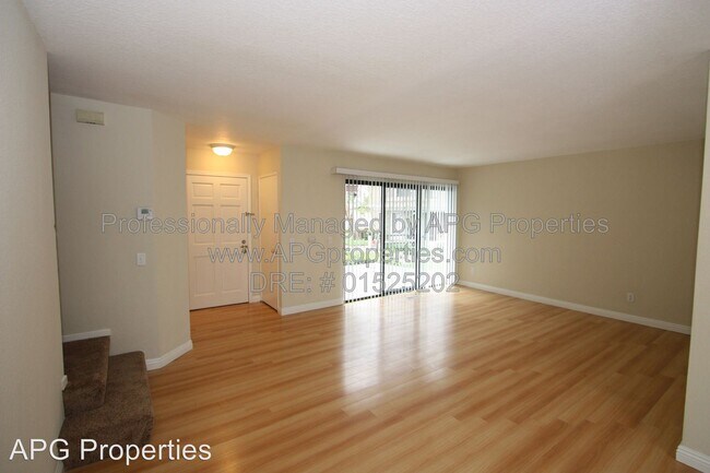 Foto del edificio - 2 br, 1.5 bath House - 116 S Seneca Cir #8