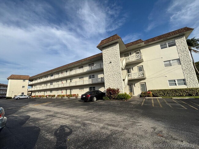 Foto del edificio - 5171 W Oakland Park Blvd