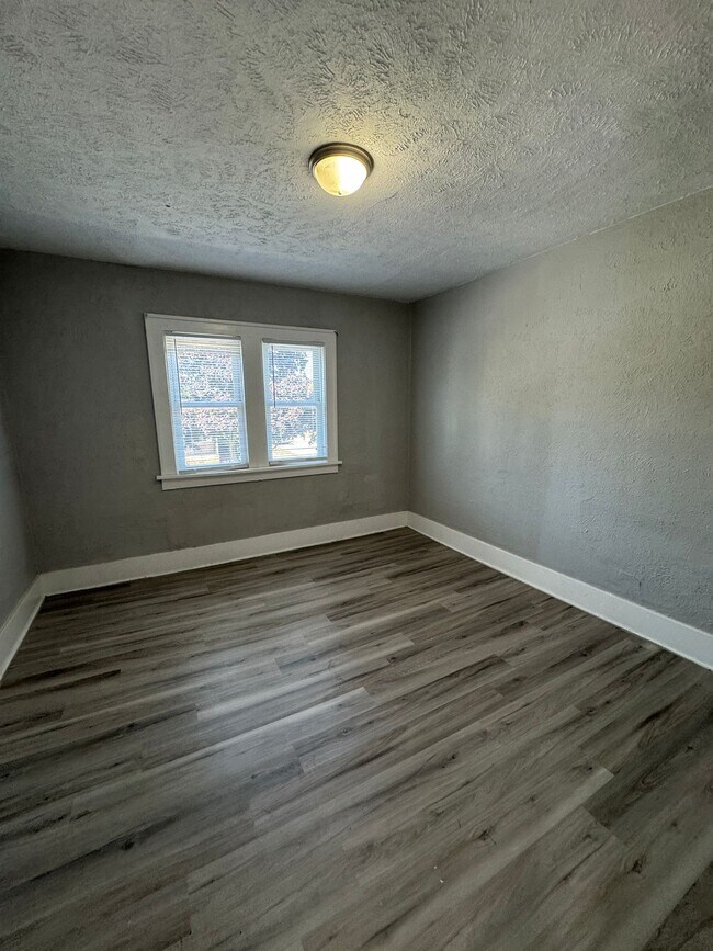Foto del edificio - 726 S Meade St