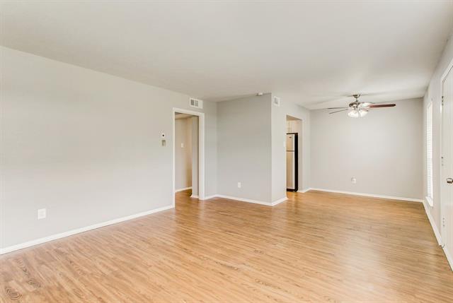 Foto del edificio - 2200 W Lowden St