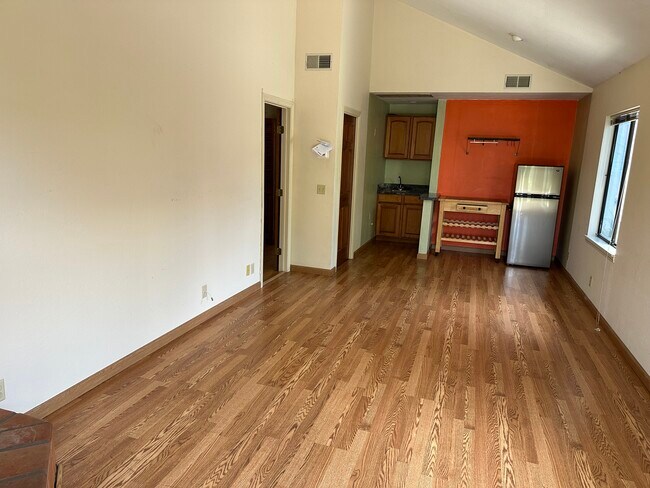 Foto del edificio - 919 W Mission St