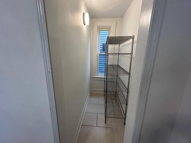 Foto del edificio - 2 bedroom in Chicago IL 60618