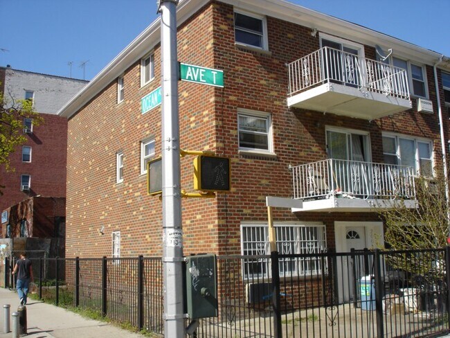 Building Photo - 2001 Avenue T