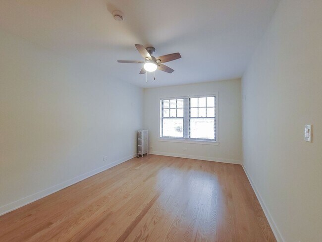 Foto del edificio - 4513 N Paulina St