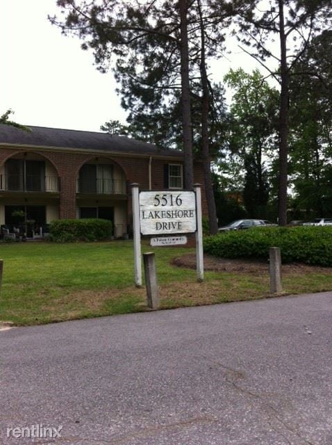 Building Photo - 5516 Lakeshore Dr