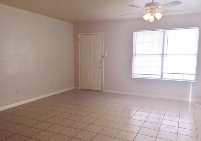 Foto del edificio - 13025 O'Connor Cove