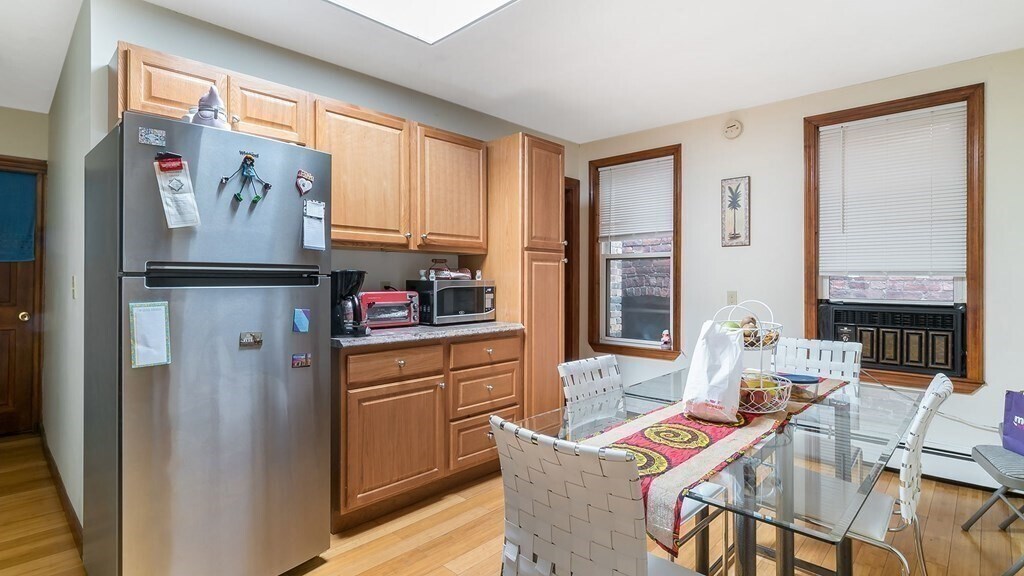 Foto principal - 875 Cambridge St