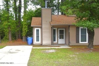 Building Photo - 129 Twinwood Dr