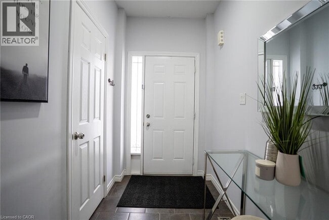 Building Photo - 9 Hampton Brook Wy