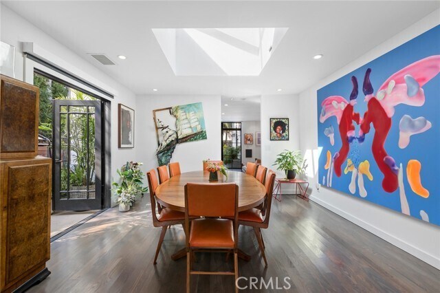 Foto del edificio - 737 N Orange Dr