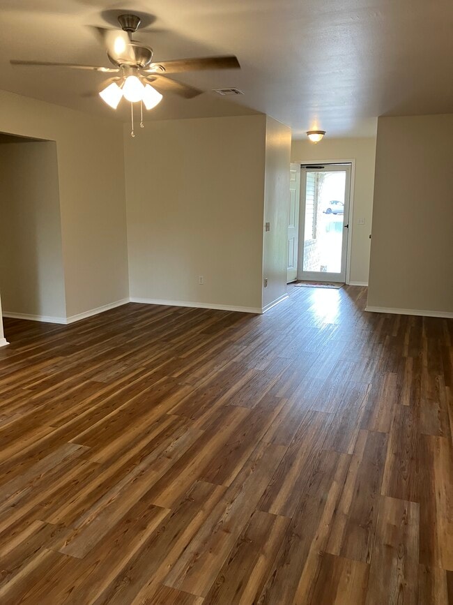 Photo - 8629 Golf Creek Dr House