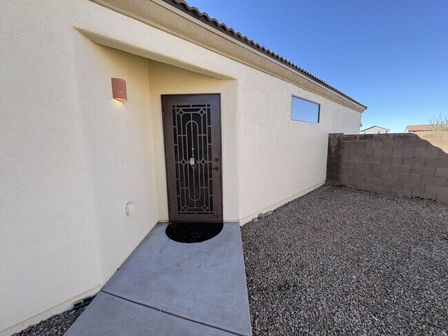 Foto del edificio - Move in ready Vail School District