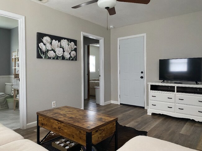 Foto del edificio - 953 Co Rd 3351