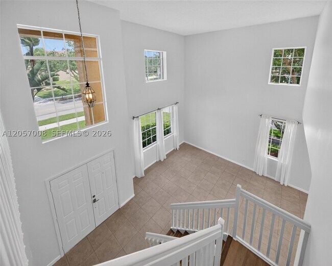 Foto del edificio - 498 Cambridge Ln