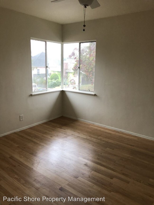 Building Photo - 701 S Verdugo Rd