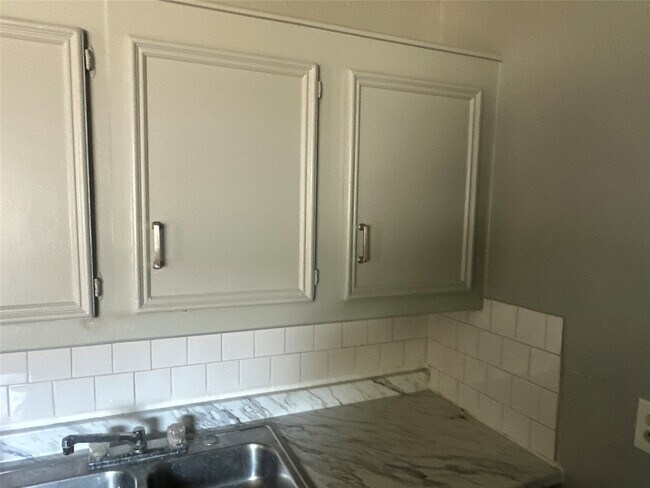 Foto del edificio - 5409 Suez St