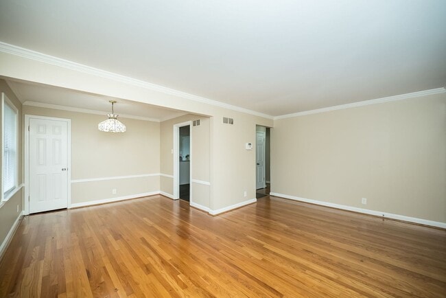 Building Photo - 9725 Durham Dr