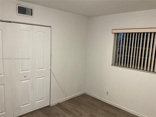 Foto del edificio - 100 Berkley Rd