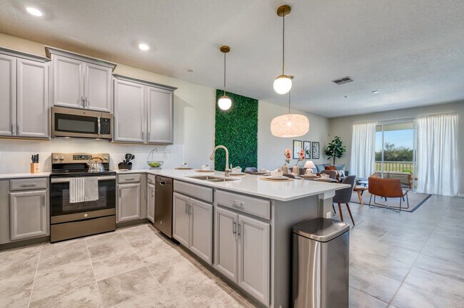 Building Photo - 837 Ocean Course Ave