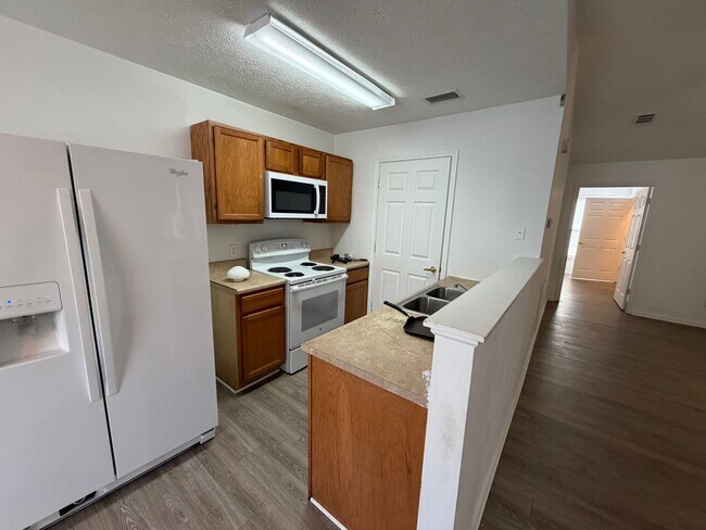 Building Photo - 9123 Laird St