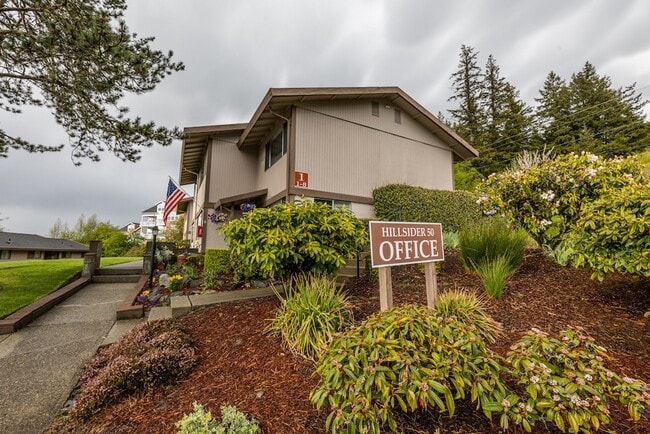 Building Photo - Hillsider 50 Apartments