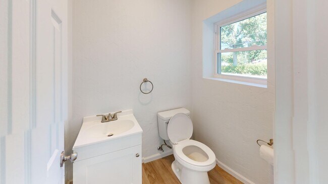 Photo - 406-408 Church Street Apartment