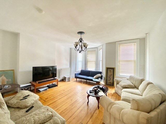 Building Photo - 31 Worthington St