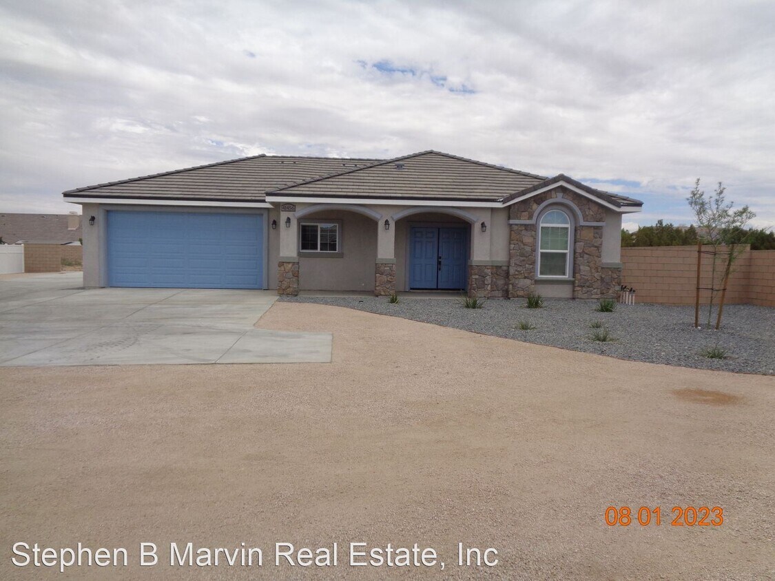 Foto principal - 2 br, 2 bath House - 41456 Sierra Vista Way