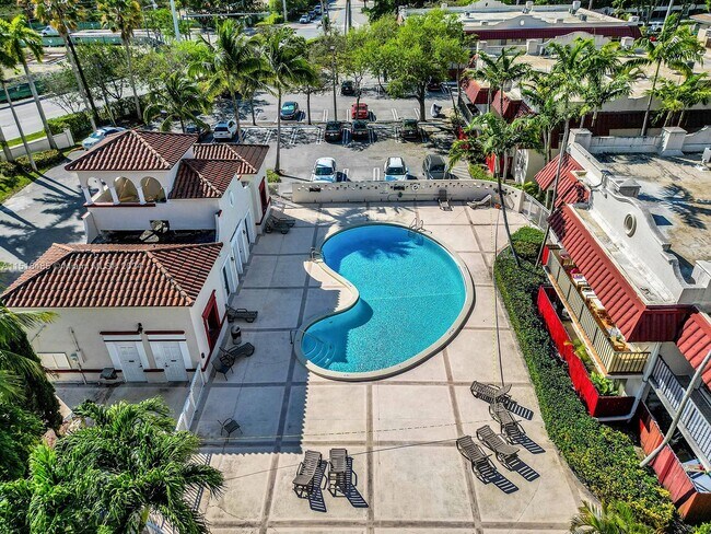 Foto del edificio - 8650 SW 67th Ave