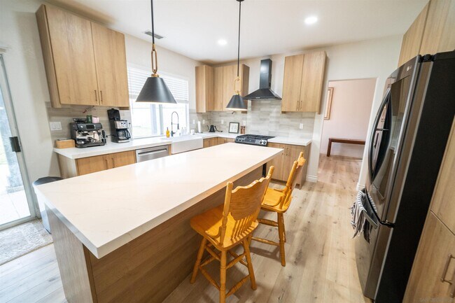 Building Photo - 12643 W Rancho Estates Pl