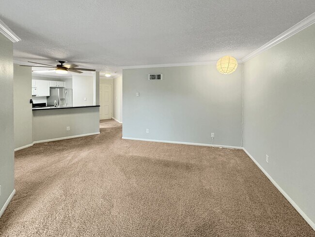 Building Photo - Great 2B/2BA Condo in UTC!