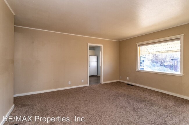 Building Photo - 2 br, 1 bath House - 1003 E Rio Grande St