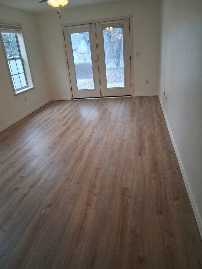 Foto del edificio - 1650 W Nikolaus