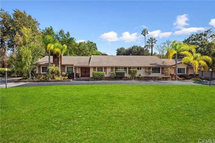 Primary Photo - 1100 W Orange Grove Ave