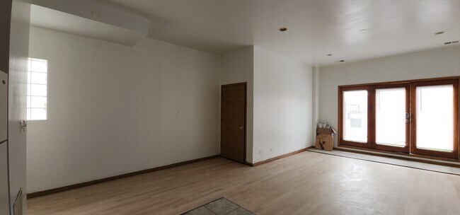 Foto del edificio - 3100 W Polk St